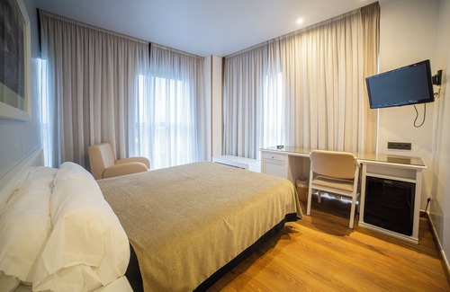 Lugo Hotel | Hotel Auditorio Santiago & SPA