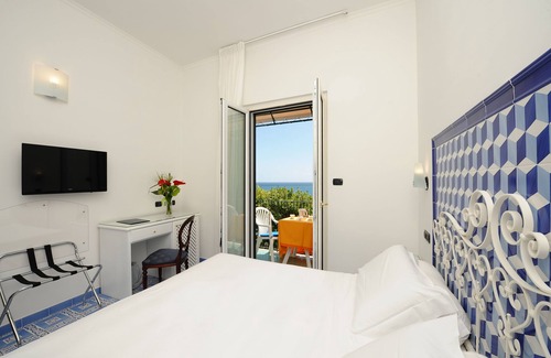 Amalfi Hotel | Hotel Aurora