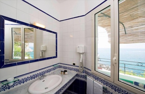 Amalfi Hotel | Hotel Aurora