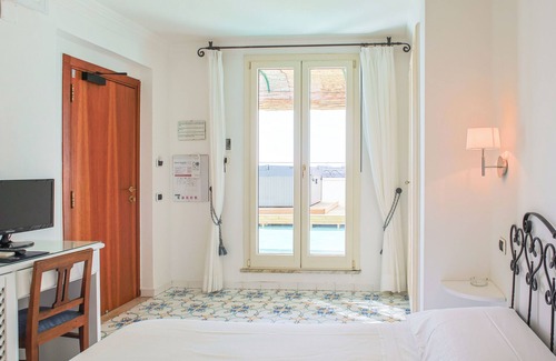Amalfi Hotel | Hotel Aurora
