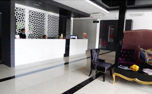 Taman Mount Austin Hotel | Hotel Austin Paradise