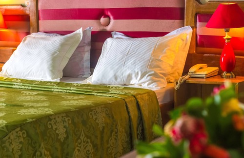 Yaounde Hotel | Hotel Azur