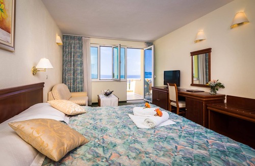 Baska Voda Hotel | Hotel Bacchus
