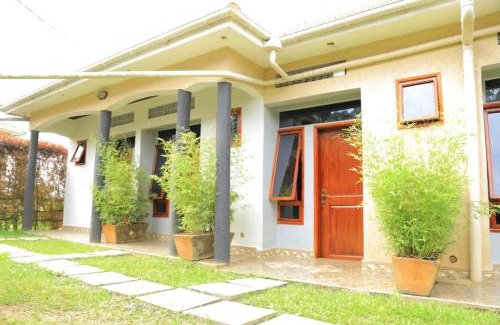 Nakaseke Hotel | Hotel Bafana International
