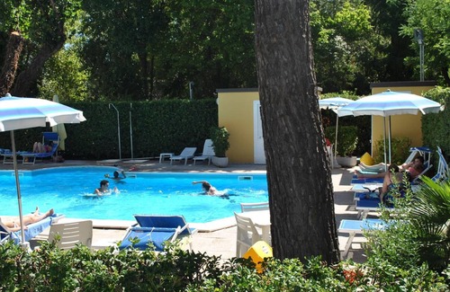 San Giuliano a Mare Hotel | Hotel Bahama