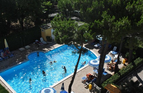 San Giuliano a Mare Hotel | Hotel Bahama