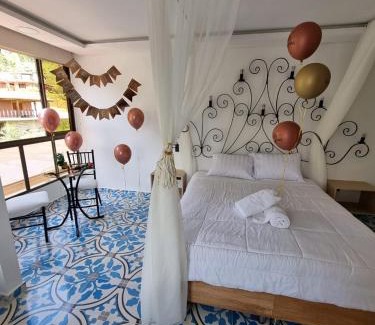 Guatape Hotel | Hotel Bahia Del Faro