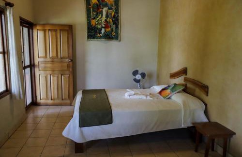 Flores Hotel | Hotel Bahia Taitza