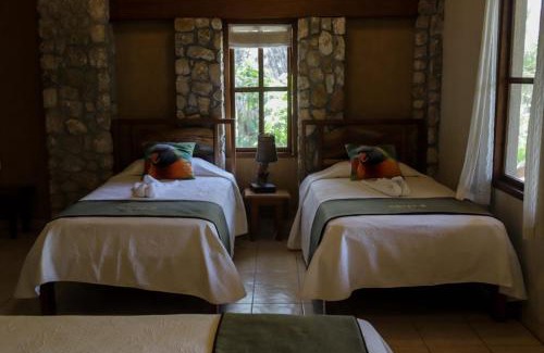 Flores Hotel | Hotel Bahia Taitza