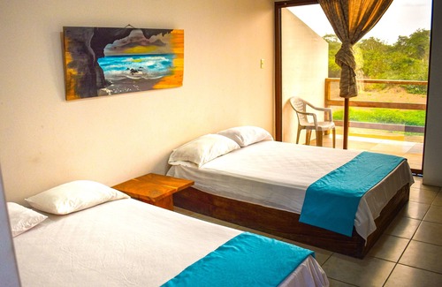Canoa Hotel | Hotel Baja Beach Los Manglares