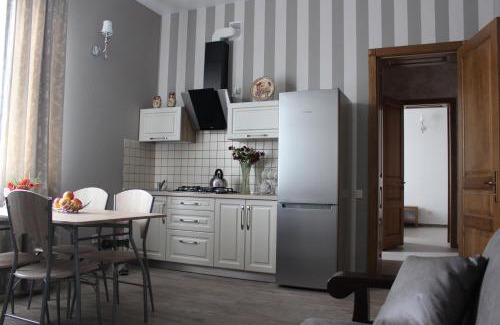 Zarichnyi District Casa | Hotel Barin House