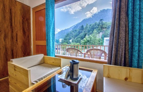 Gadherni Hotel | Hotel Beas River Retreat - A Riverside Hotel with Balcony