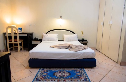 Douala Hotel | Hotel Beausejour Mirabel