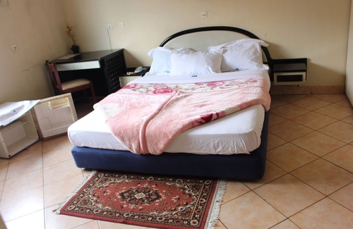 Douala Hotel | Hotel Beausejour Mirabel