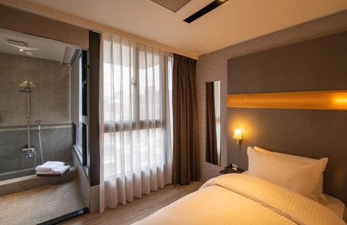 Xitun District Hotel | Hotel Bell