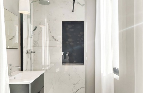 Couronne Urbaine Hotel | Hôtel Bellegarde by Viktor