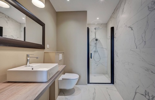 Couronne Urbaine Hotel | Hôtel Bellegarde by Viktor