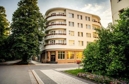 Podebrady Hotel | Hotel Bellevue Tlapak
