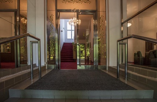 Podebrady Hotel | Hotel Bellevue Tlapak