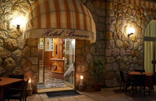 Torri del Benaco Hotel | Hotel Benacus Torri del Benaco
