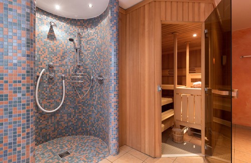 Gmain Hotel | Hotel Bergfried Schoenblick