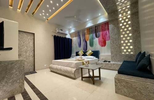 Abu Road Hotel | Hotel Bhagya Laxmi