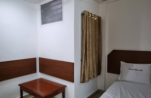 Periamet Cabina | Hotel Bharath