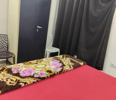 Sainik Farm Casa | Hotel Blue moon