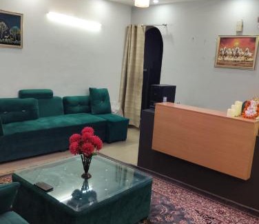 Sainik Farm Casa | Hotel Blue moon