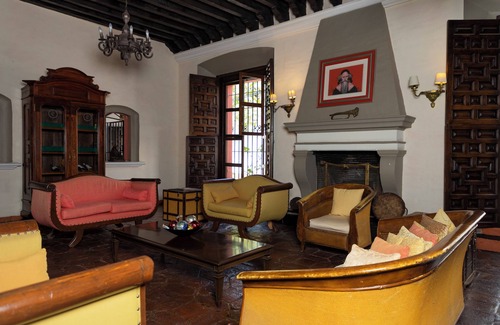 Central Cuernavaca Hotel | Hotel Boutique Casa de Campo