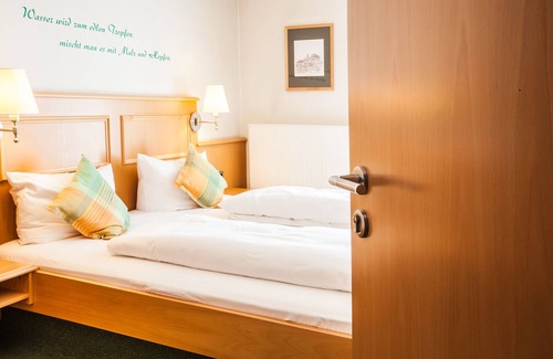 Memmelsdorf Hotel | Hotel Brauerei Gasthof Höhn