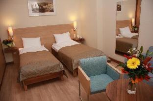 Nepszinhaz negyed Hotel | Hotel Bristol Budapest