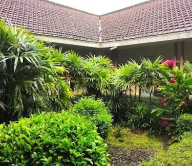 Ciamis Hotel | Hotel Budi Famili