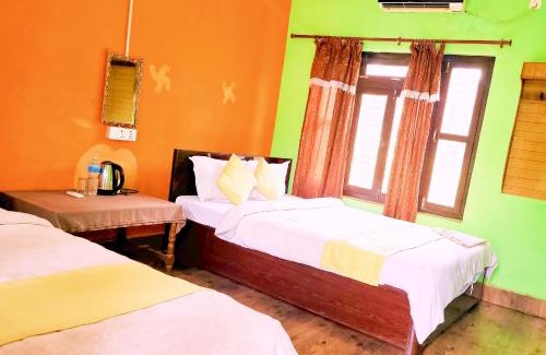 Sauraha Hotel | Hotel Butterfly - Peaceful Garden for Nature Lovers