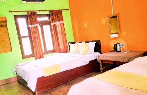 Sauraha Hotel | Hotel Butterfly - Peaceful Garden for Nature Lovers