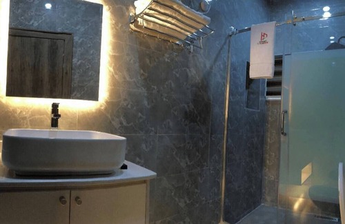 Jos Hotel | Hotel by Luxury L'auberge