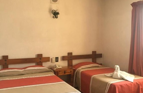 Iguala de la Independencia Hotel | Hotel Colonial Rivera