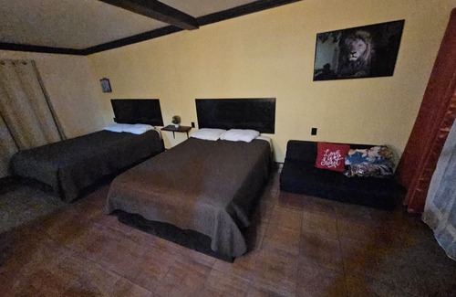 Granados Hotel | HOTEL CADILLAC