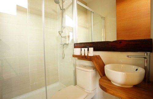 Castro Hotel | Hotel & Cafe Veliche