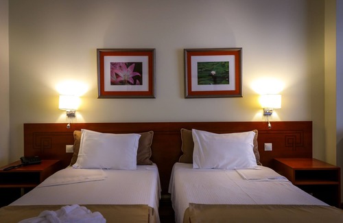Ponta Delgada Hotel | Hotel Camões