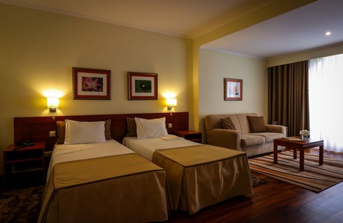 Ponta Delgada Hotel | Hotel Camões