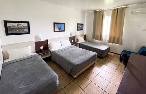 Paranagua Hotel | Hotel Camboa