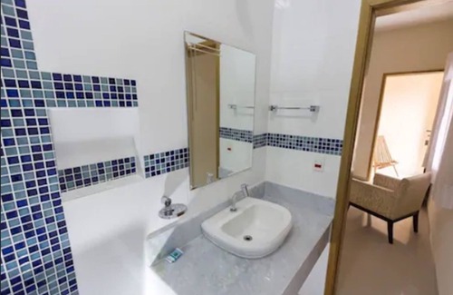 Sao Sebastiao Hotel | Hotel Camburi Praia