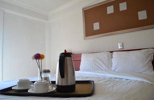 León Hotel | Hotel Campestre Inn