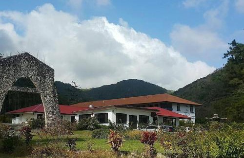 El Valle de Anton Hotel | Hotel Campestre