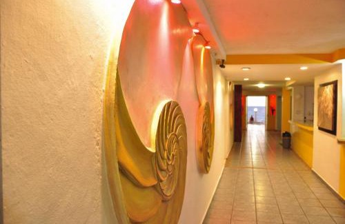 Manzanillo Hotel | Hotel Caracoles