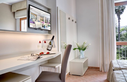 Sant'Agnello Hotel | Hotel Caravel