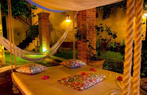 Comala Cama Y Desayuno | Hotel Casa Alvarada