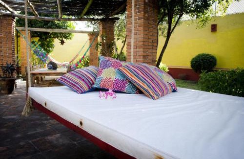 Comala Cama Y Desayuno | Hotel Casa Alvarada