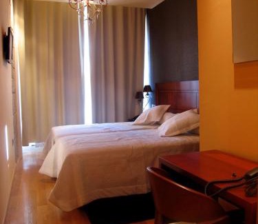 Castro Caldelas Hotel | Hotel Casa de Caldelas